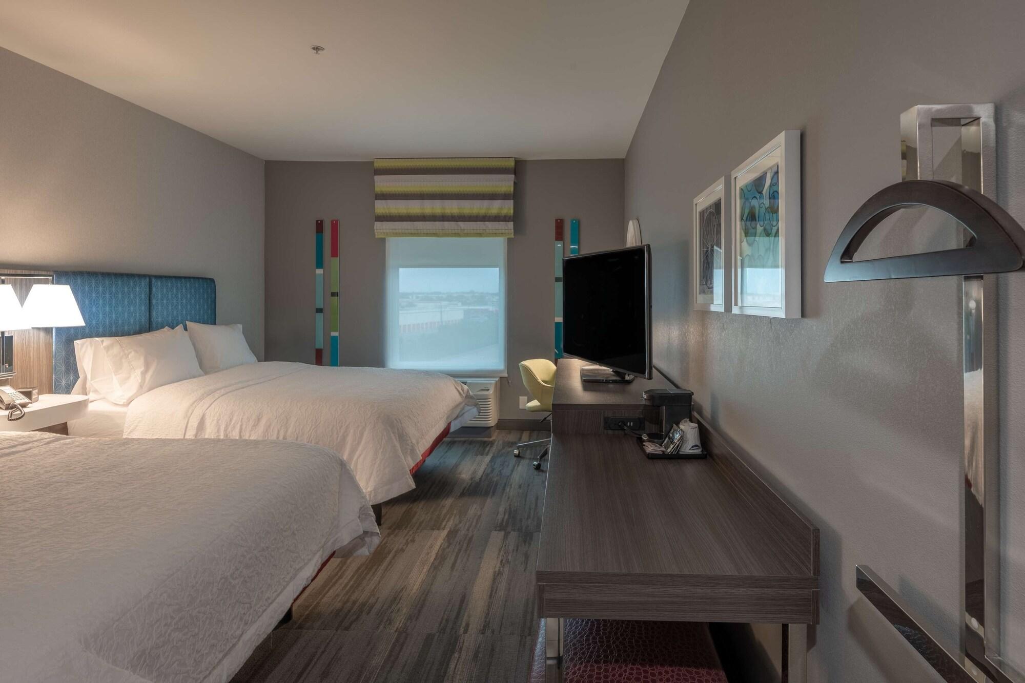 Hampton Inn & Suites Dallas/Plano Central Kültér fotó